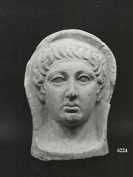 offerente "velato capite" (testa, Comella/Stefani A1 II, terrecotte votive) - Area etrusco/laziale/campana (III a.C)