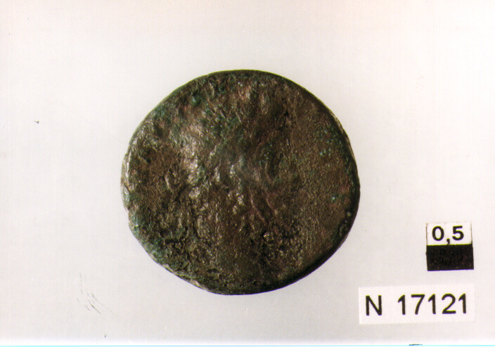 R/ testa laureata e radiata di imperatore M.Aurelio(?) a destra; V/ Roma elmata seduta a sinistra con piccola vittoria e lancia (moneta, dupondio) (sec. II d.C)