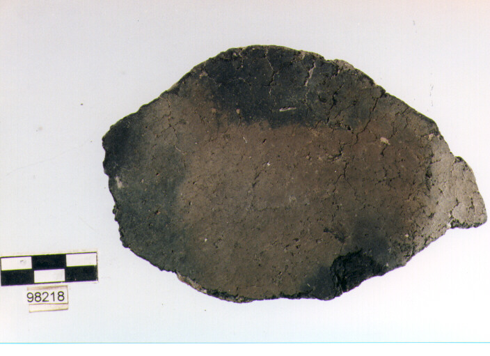 fondo piatto, fondi tipo 1, Trasacco (età del bronzo medio)