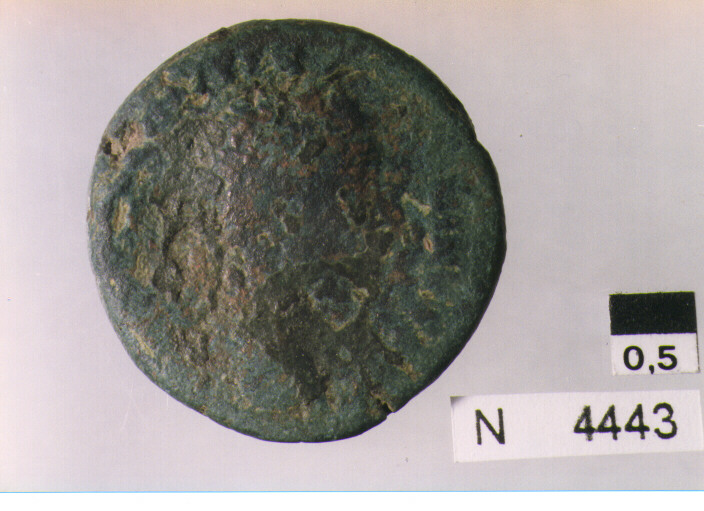 R: testa di imperatore non id. a destra/ V: non leggibile (moneta, asse) (età imperiale)