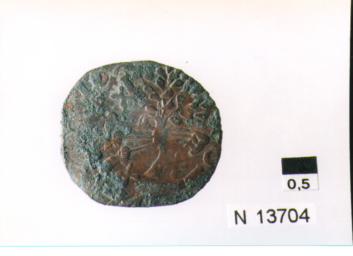 R/ scudo coronato contenente fascia iscritta; V/ tre spighe legate a un ramo d'olivo, sotto lettera (moneta, pubblica del popolo) (sec. XVII d.C)