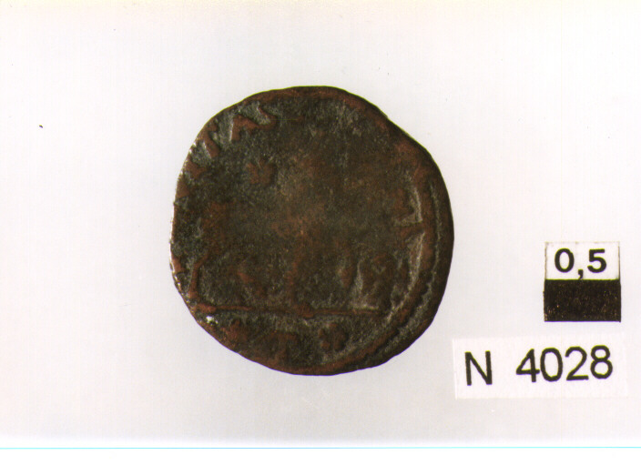 R/ busto radiato a destra; V/ cavallo gradiente verso destra con la zampadestra alzata, davanti una piccola aquiletta (moneta, cavallo) (sec. XV d.C)