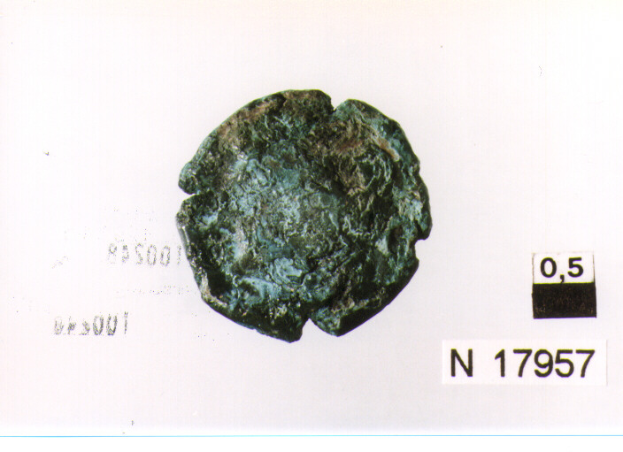 R/ testa di Apollo a destra poco leggibile; V/ toro androcefalo a destra incoronato da Vittoria, in esergo lettere non identificabili (moneta, litra) (sec. III a.C)