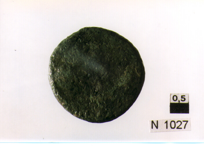 R/ busto drappeggiato di imperatrice non id. a destra; V/ figura femminile drappeggaita stante a sinistra (moneta, dupondio) (secc. I/ II d.C)