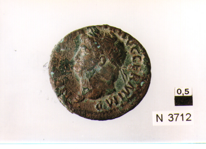 R/ testa laureata di Nerone a sinistra; V/ vittoira a sinistra con scudo (moneta, asse) (sec. I d.C)