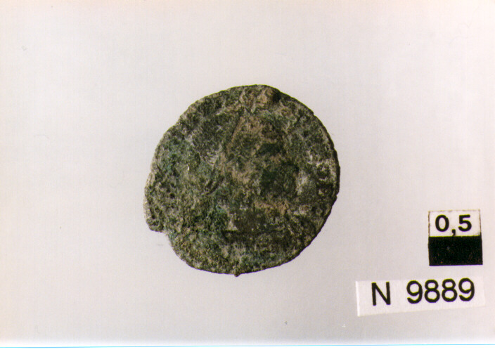 R/ testa radiata di Gallieno a destra; V/ figura femminile drappeggiata stante a destra (moneta, antoniniano) (sec. III d.C)