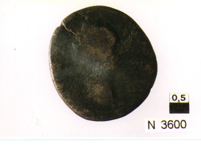 R/ testa di Faustina(?) a destra; V/ non id (moneta, asse) (sec. II d.C)