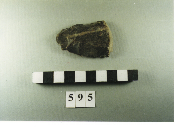 raschiatoio laterale - non determinabile (Paleolitico I/ M)