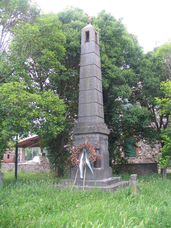 Il faro della Vittoria (monumento ai caduti - ad obelisco) - ambito toscano (prima metà sec. XX)