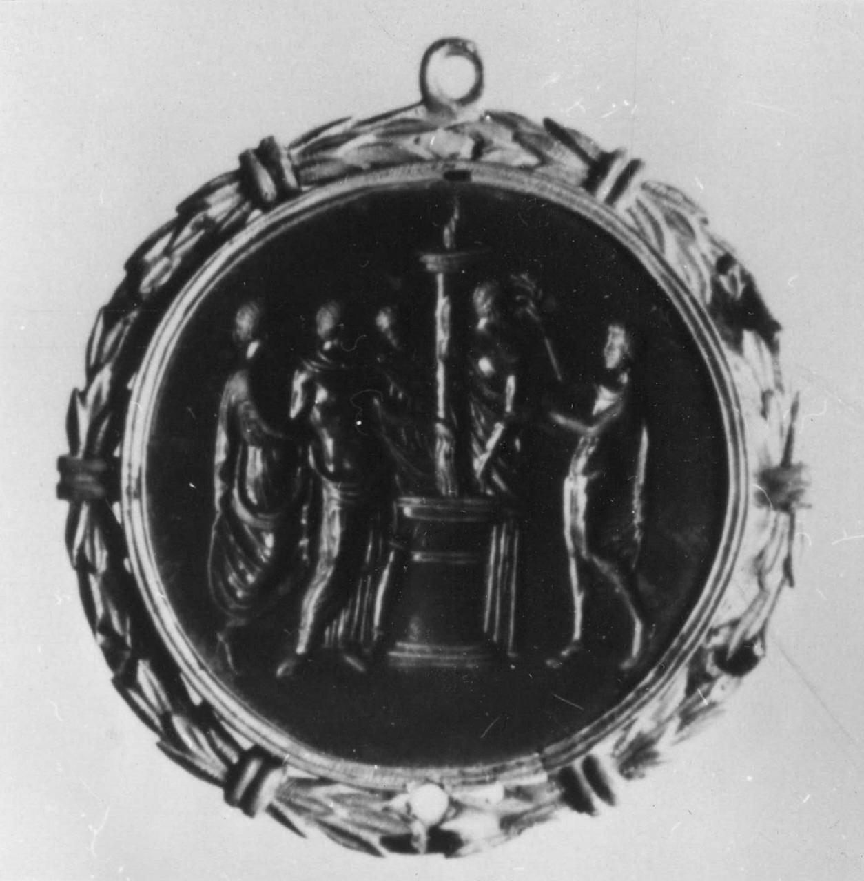 sacrificio a Priapo (decorazione a intaglio) - bottega italiana (prima metà sec. XVI)