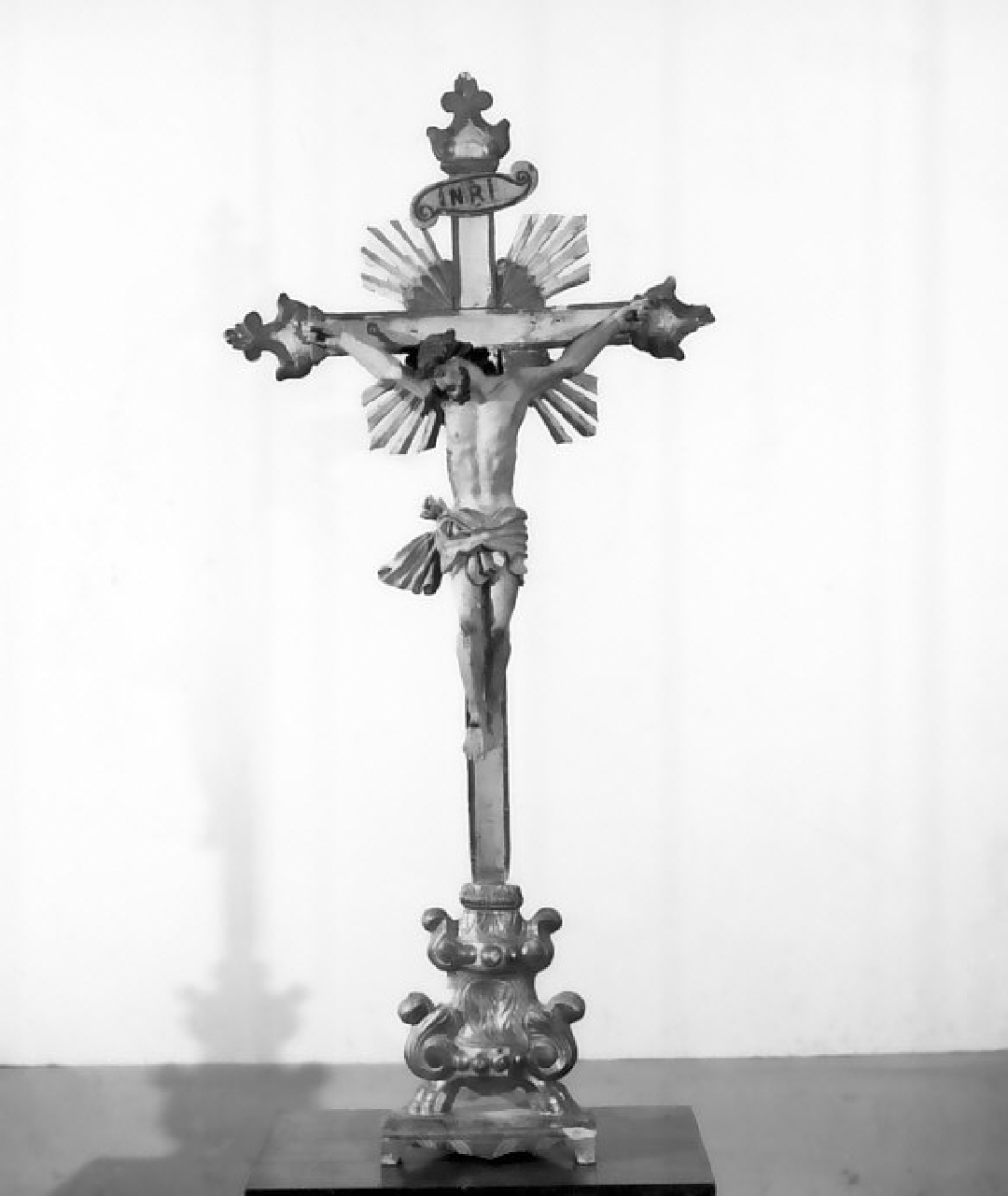 croce d'altare - bottega Italia meridionale (fine/ inizio secc. XVIII/ XIX)