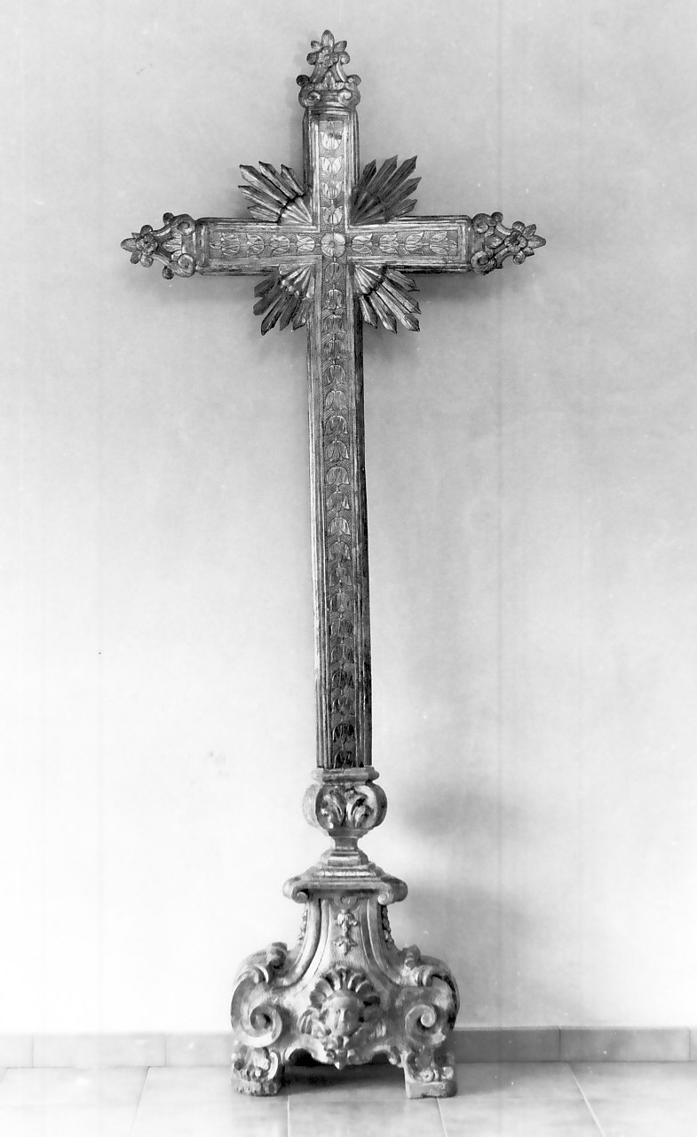 croce d'altare - bottega Italia meridionale (seconda metà sec. XIX)