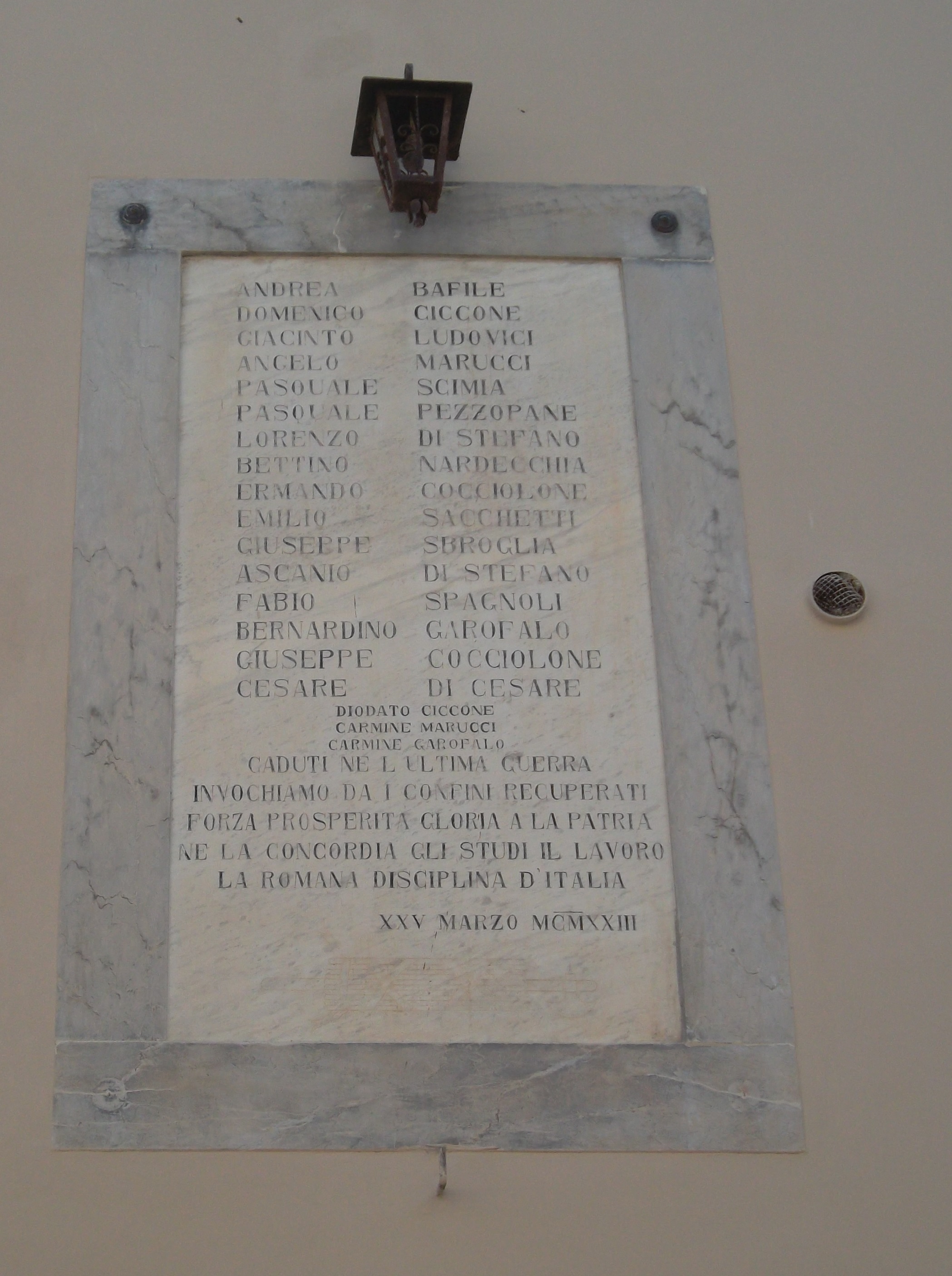 lapide commemorativa ai caduti - ambito abruzzese (primo quarto XX)