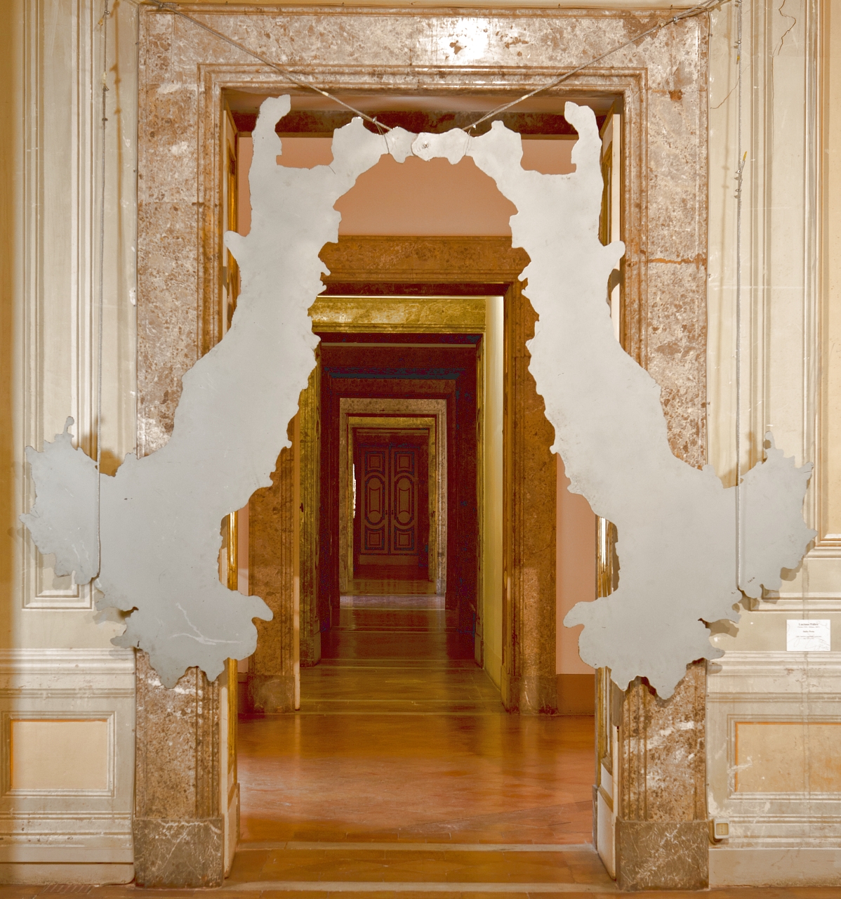 Italia Porta (scultura) di Fabro Luciano (sec. XX)