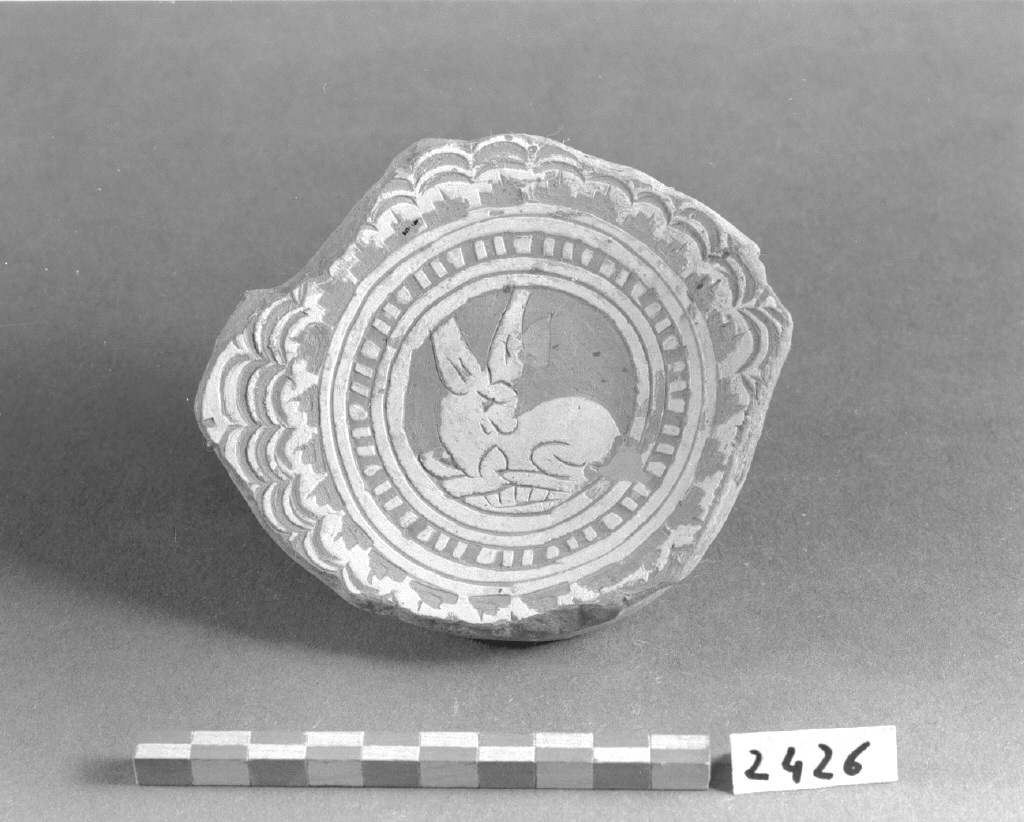 motivo decorativo zoomorfo (piatto, frammento) - produzione veneziana (seconda metà sec. XVI)