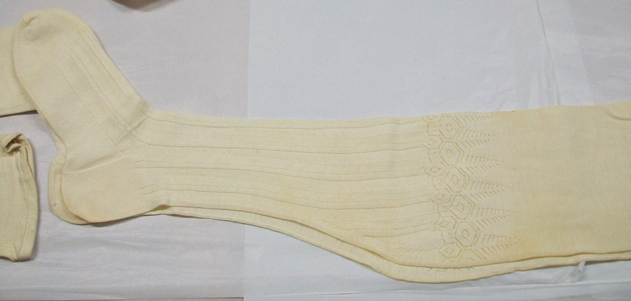 calze di maglia, paio - manifattura viennese (inizio sec. XX)