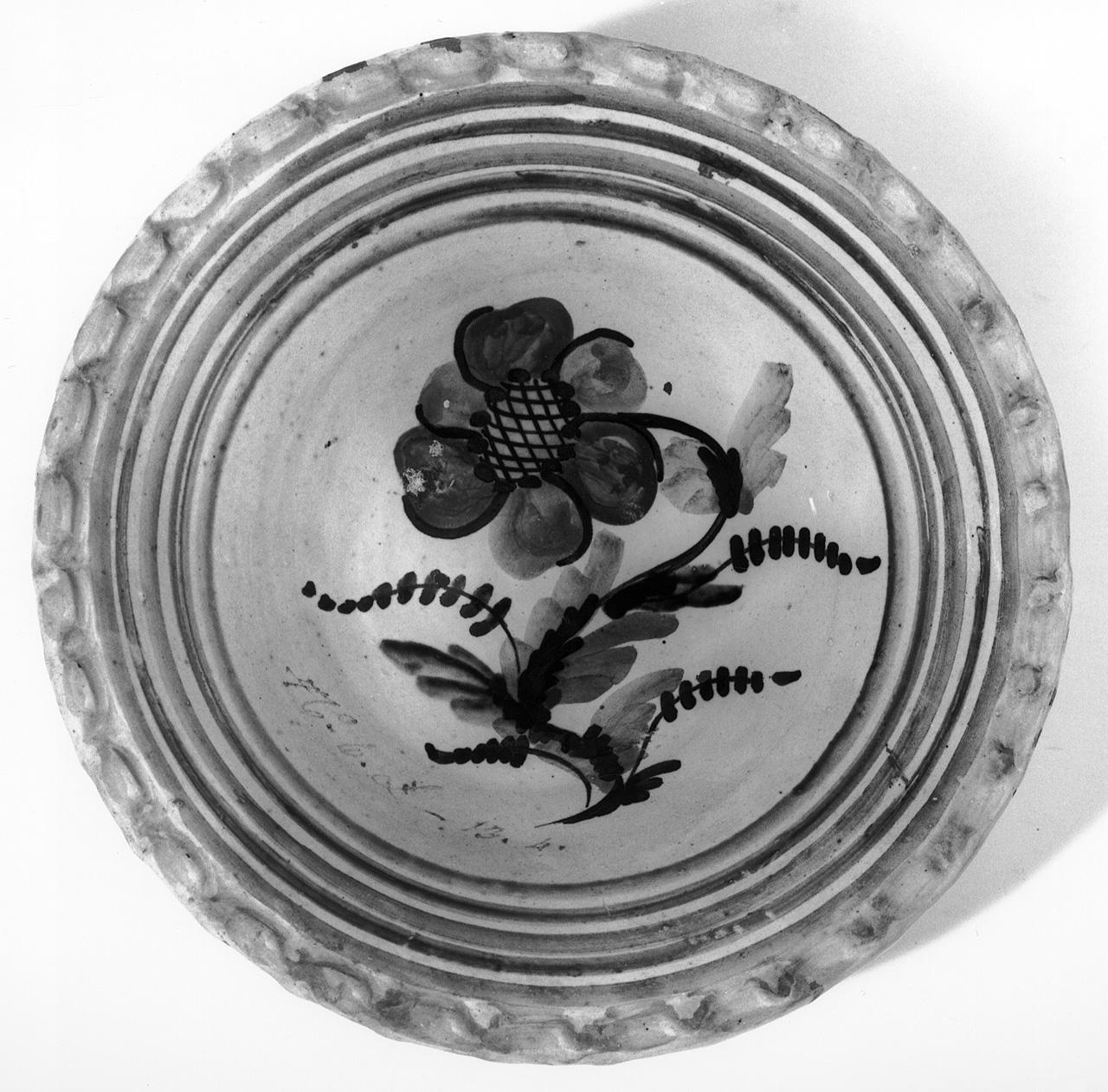 motivi decorativi vegetali (ciotola) - manifattura Italia centrale (fine/ inizio secc. XIX/ XX)