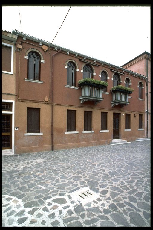 casa in linea con corte (casa, in linea) - Venezia (VE) 