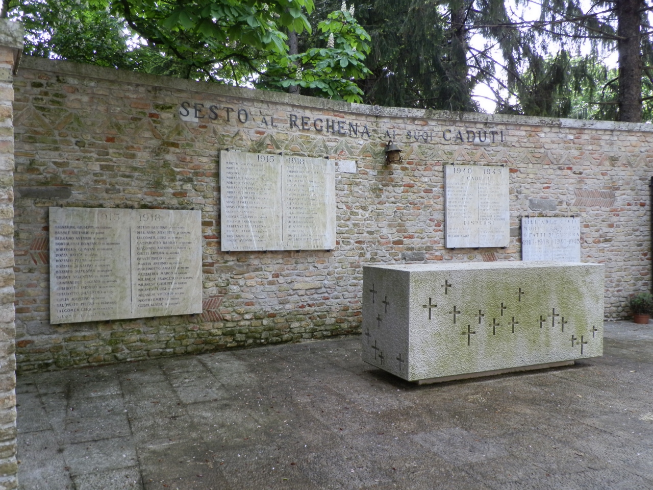 soggetto assente (monumento ai caduti - a lapide, opera isolata) - ambito friulano (prima metà XX)