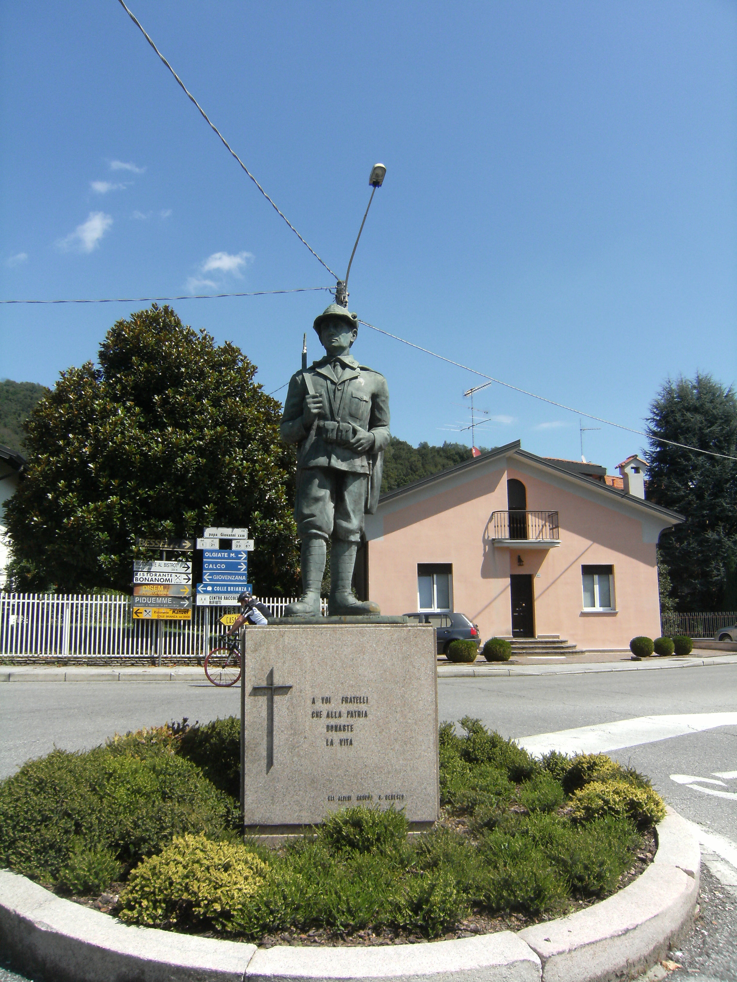 Figura di soldato (monumento ai caduti - a cippo) - ambito italiano (XX secolo)