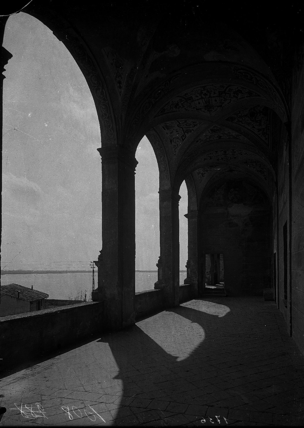 Architetture - Mantova - Palazzo Ducale (negativo) di Viani, Antonio Maria (attr), Anonimo (XX)