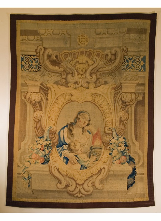 Figura femminile con putto, Virtù (arazzo, serie) - manifattura fiorentina (sec. XVII)