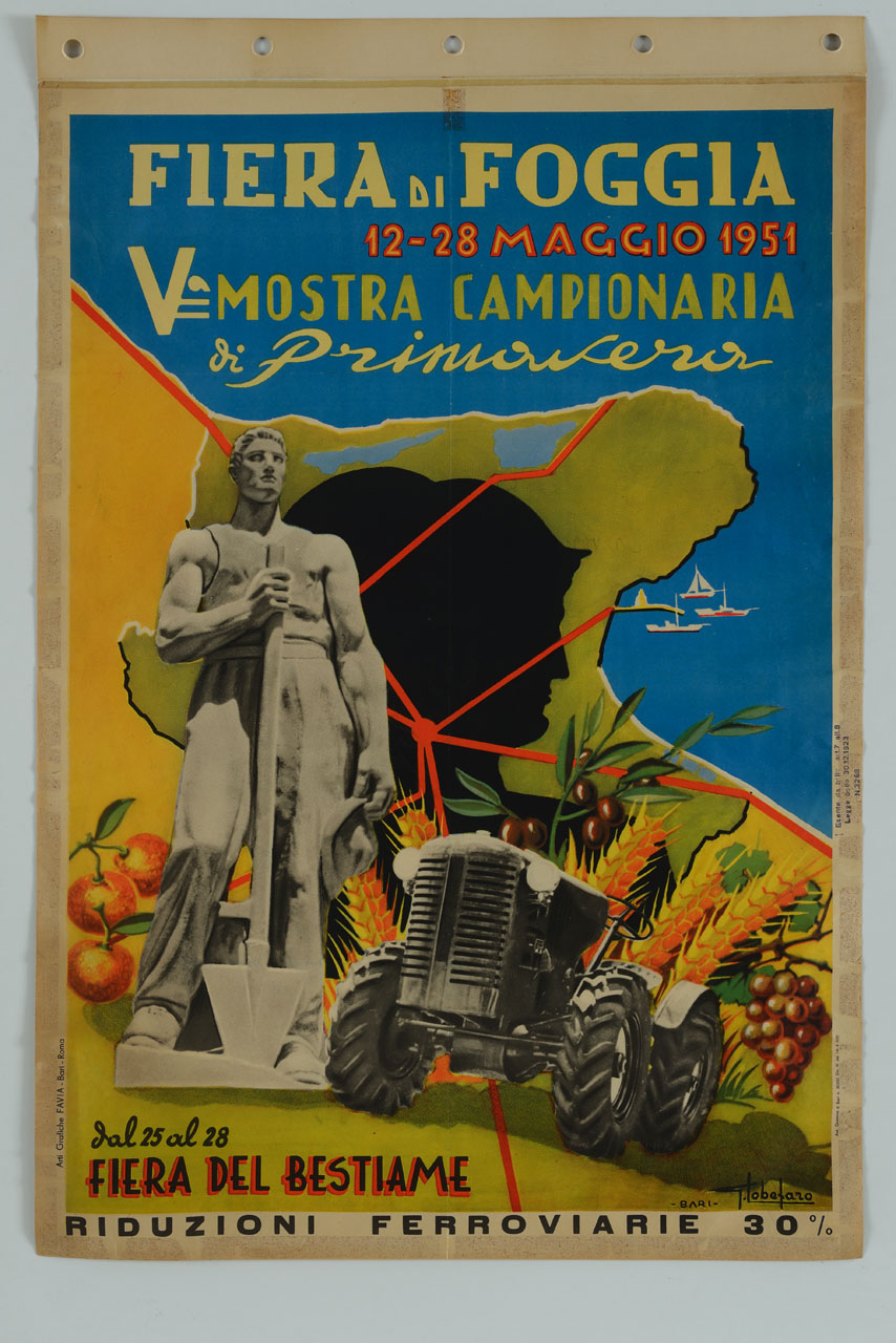 statua marmorea di lavoratore con vanga e trattore tra prodotti agricoli sullo sfondo della carta geografica della Puglia (manifesto) di Lobefaro Giuseppe (sec. XX)