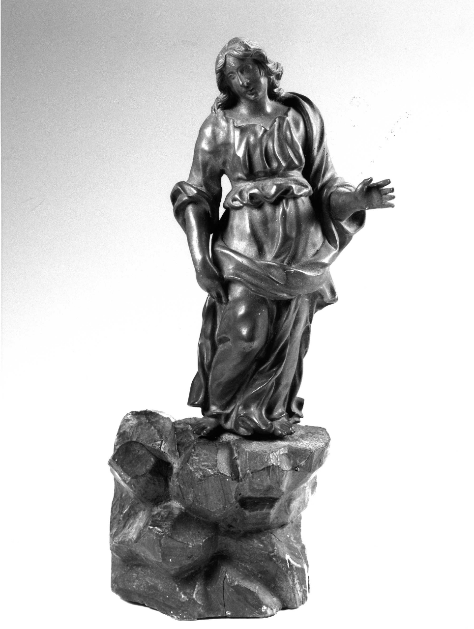 San Giovanni Evangelista (scultura, elemento d'insieme) - produzione italiana (prima metà sec. XIX)