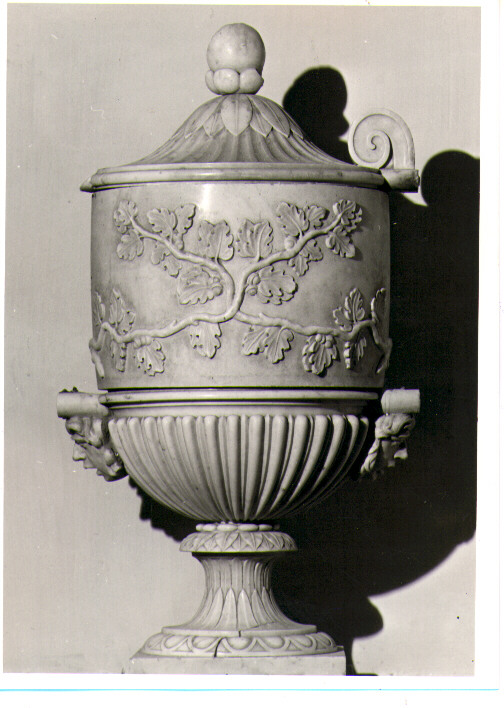 urna - bottega Italia meridionale (prima metà sec. XIX)