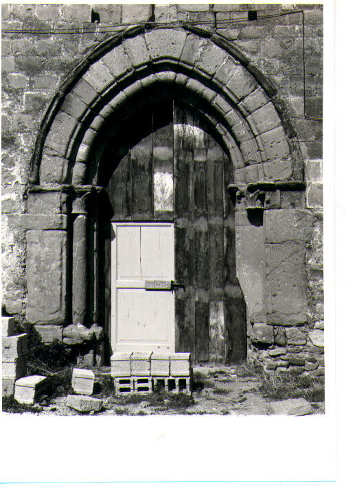 portale - a sesto acuto - bottega Italia meridionale (sec. XIII)