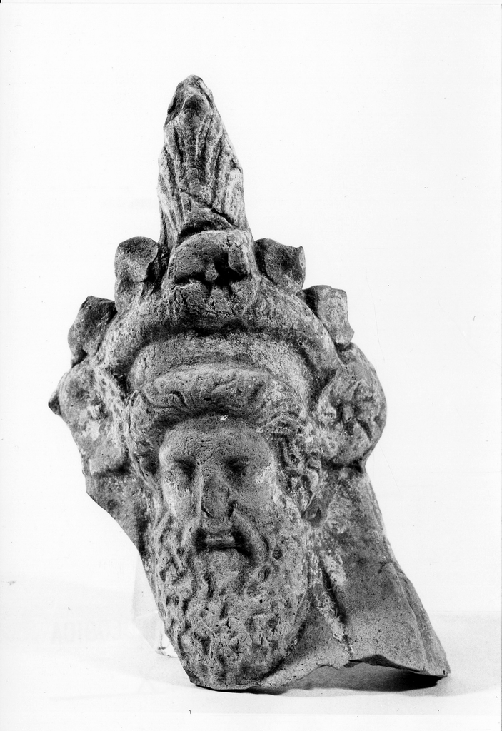 Dionysos-Hades (terracotta figurata) - produzione tarantina (metà sec. IV a.C)