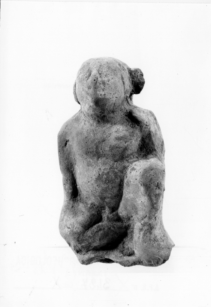 figura maschile grottesca (statuetta) - produzione tarantina (sec. IV a.C)