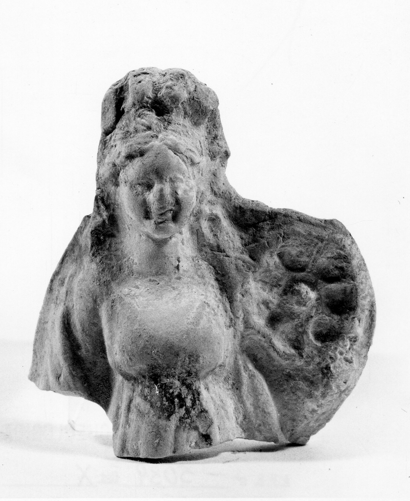 Polyboia (terracotta figurata, culto di Apollo-Hyakinthos) - produzione tarantina (secc. IV a.C. - III a.C)