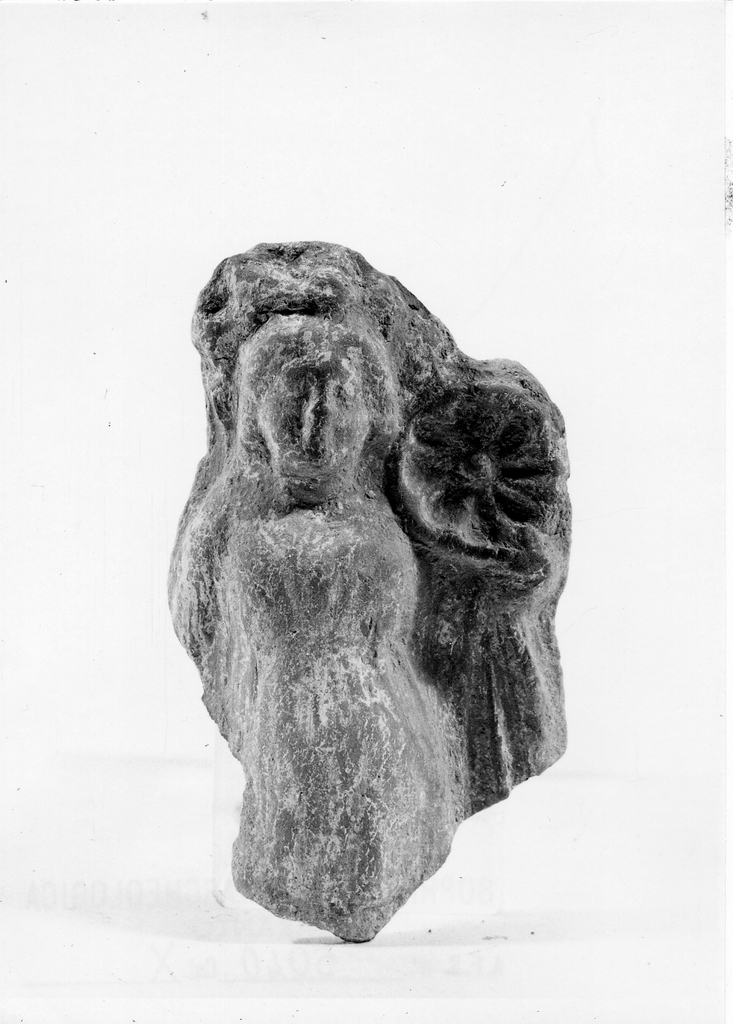 Polyboia (terracotta figurata, culto di Apollo-Hyakinthos) - produzione tarantina (secc. IV a.C. - III a.C)