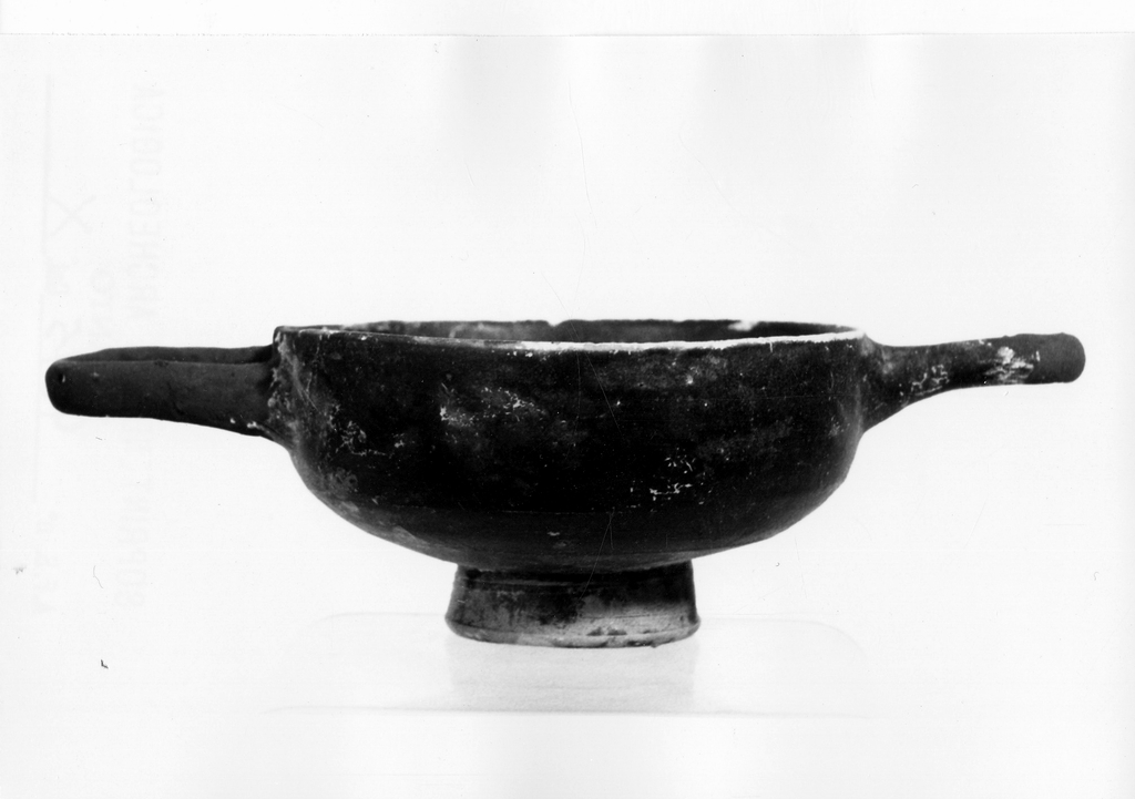 tazza - fabbrica tarantina (sec. III a.C)