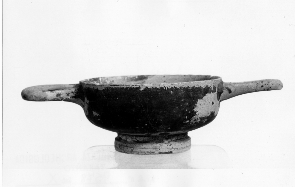 tazza - fabbrica tarantina (sec. III a.C)