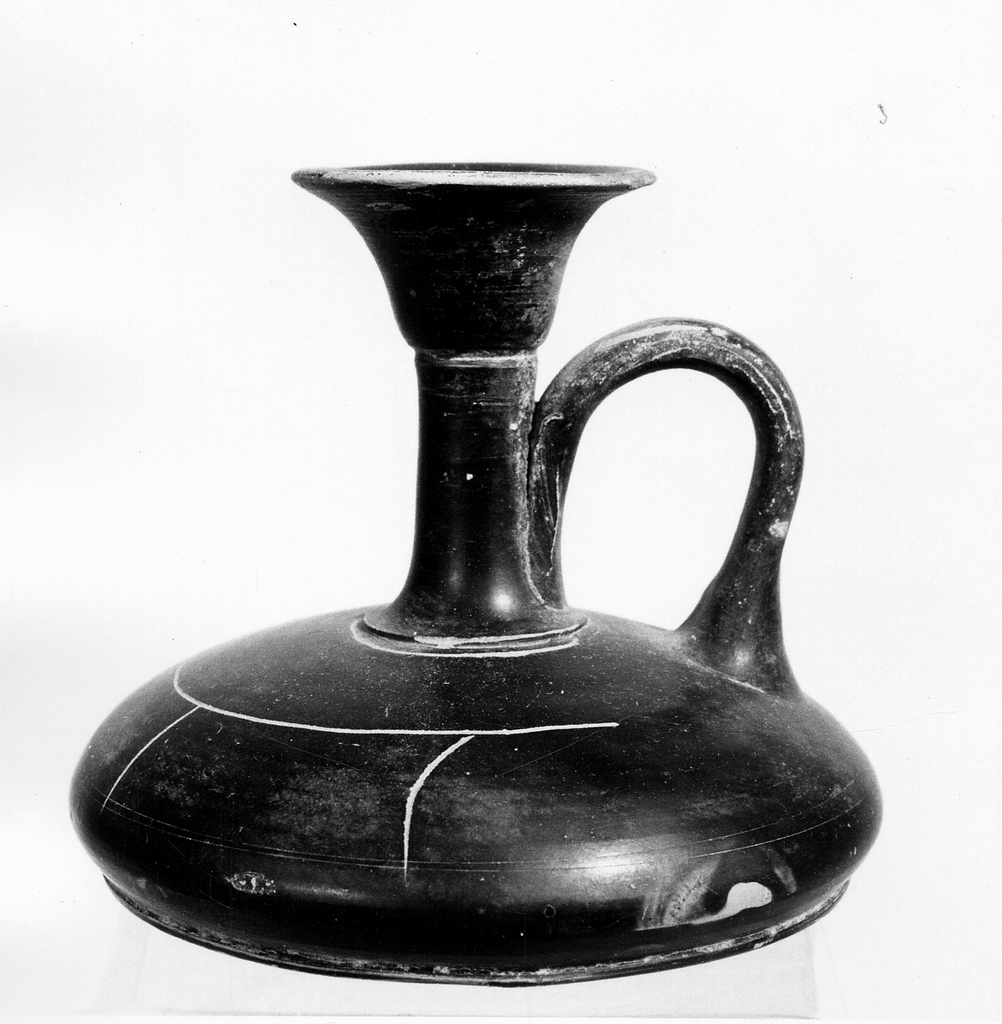 lekythos - produzione locale (metà sec. IV a.C)