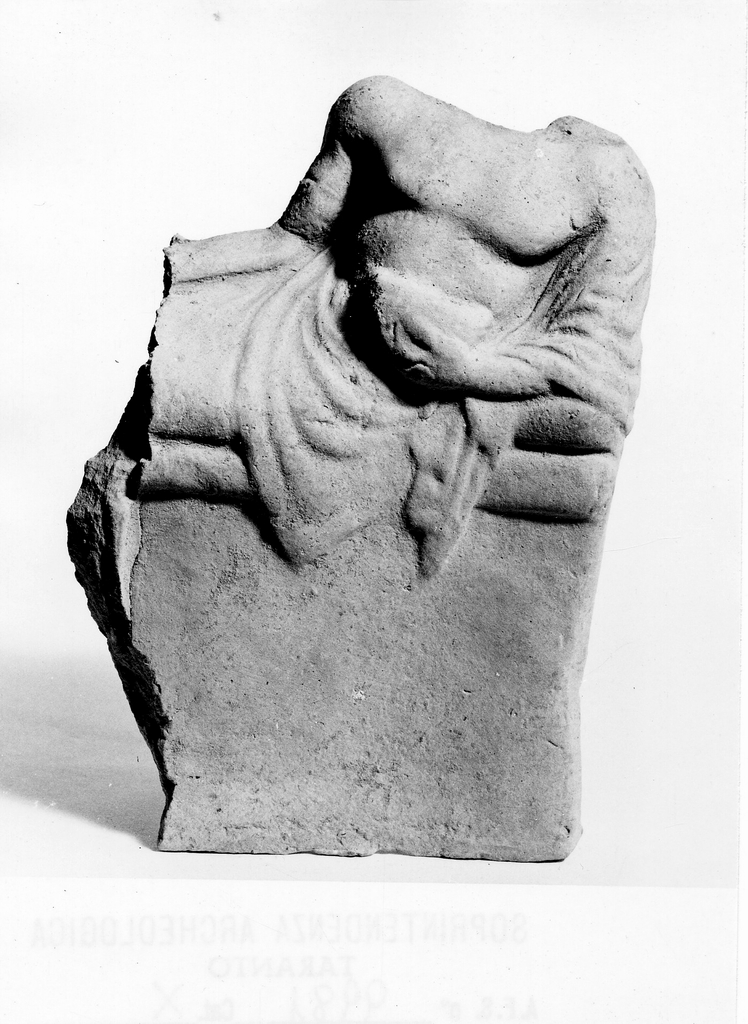 Dyonisos-Hades (terracotta figurata) - fabbrica tarantina (seconda metà sec. V a.C)