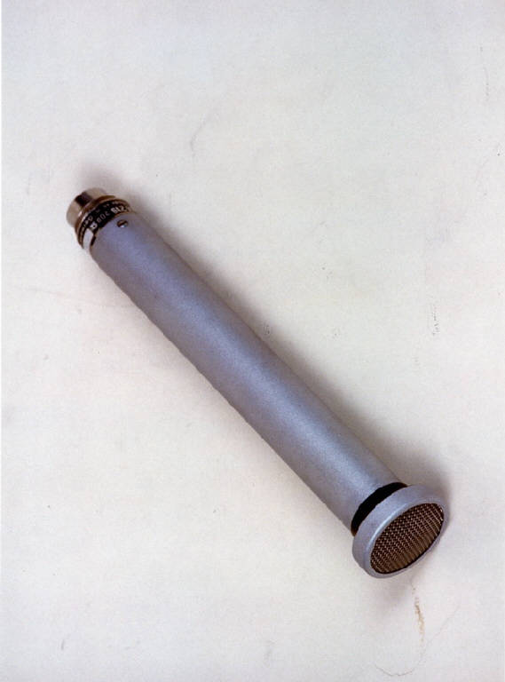 M 119 (microfono, di tipo dinamico) di Beyer (terzo quarto sec. XX)