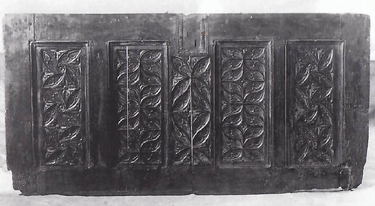 Motivi decorativi gotici (cassone) - bottega aostana (fine sec. XV)