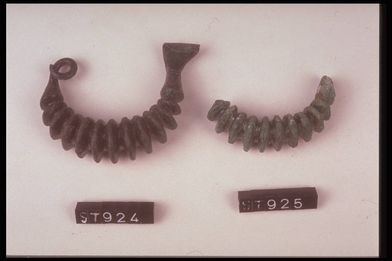 fibula a grandi coste - cultura di Golasecca (sec. VII a.C)