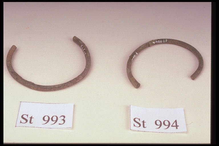 armilla - cultura di Golasecca (fine/ inizio secc. VI/ IV a.C)