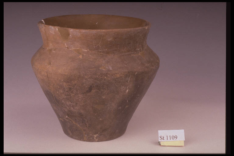 urna situliforme - cultura di Golasecca (sec. VII a.C)