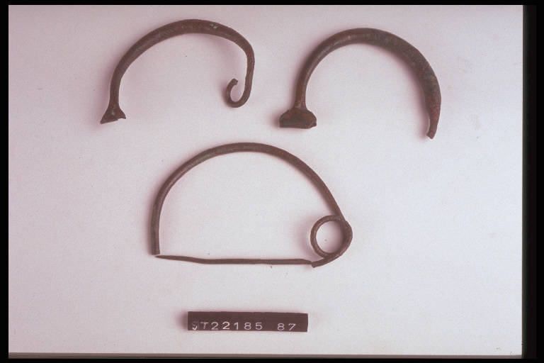 fibula ad arco ingrossato - cultura di Golasecca (sec. IX a.C)