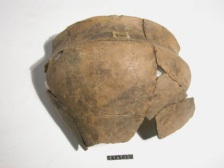 urna - cultura di Golasecca (secc. X/ IX a.C)