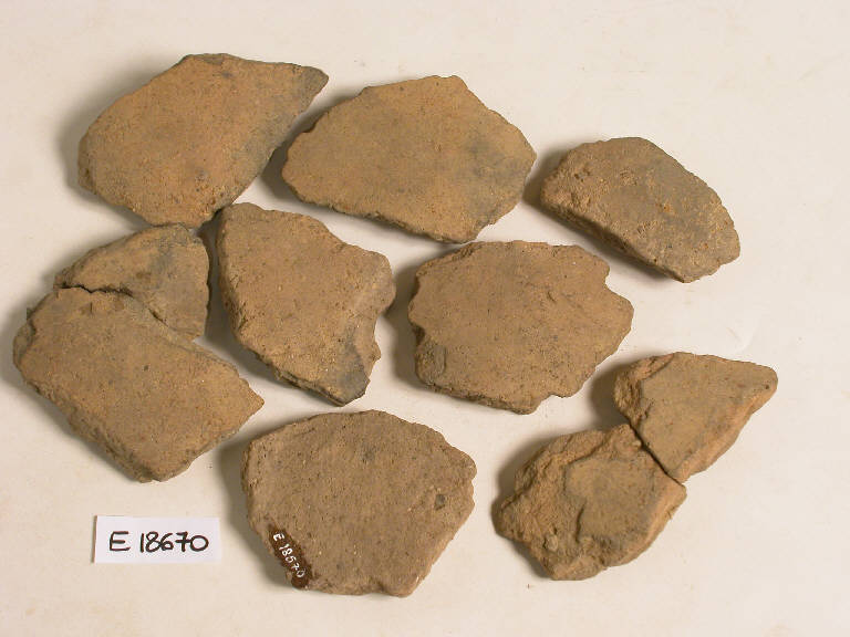 vasi (frammenti di) - Cultura di Canegrate (sec. XIII a.C)