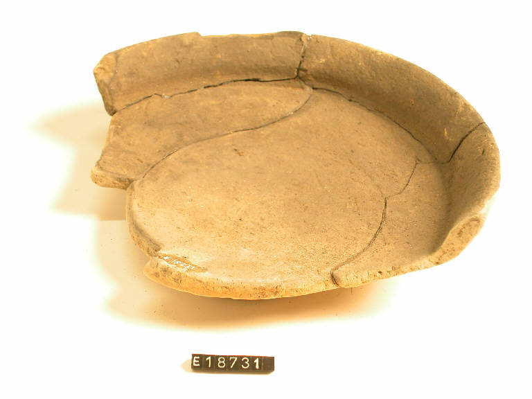 piatto - cultura La Tène (secc. IV/ I a.C)