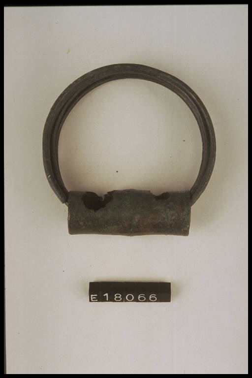 orecchino - cultura La Tène (secc. IV/ I a.C)