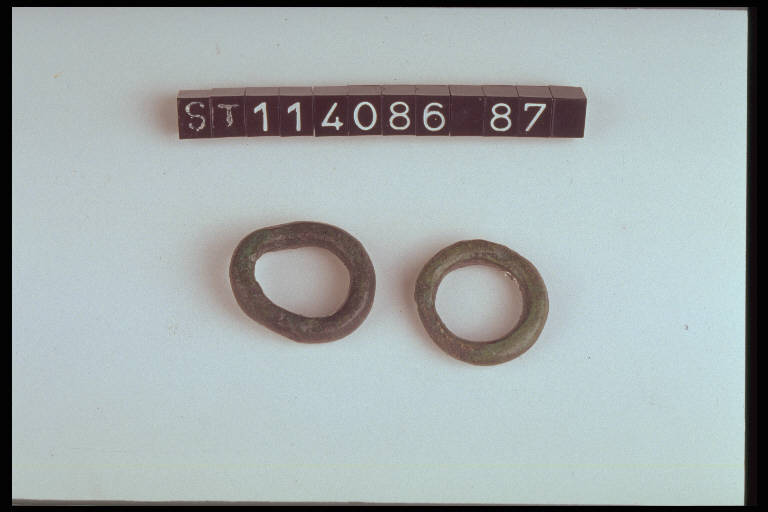 anello - cultura di Golasecca (terzo quarto sec. VI a.C)