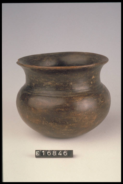bicchiere globulare - cultura di Golasecca (prima metà sec. VI a.C)